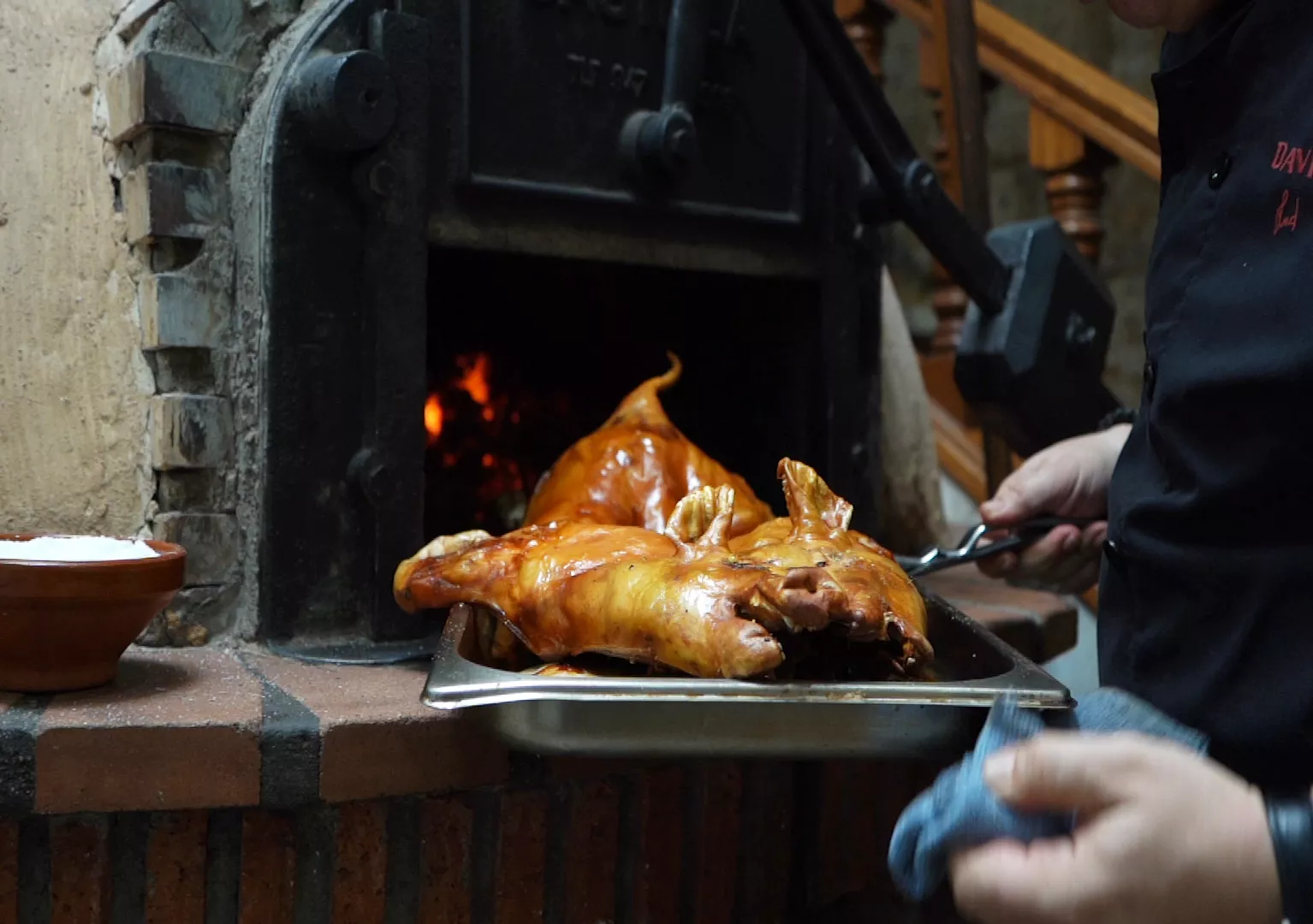 Cochinillo asado, cochinillos la salvación